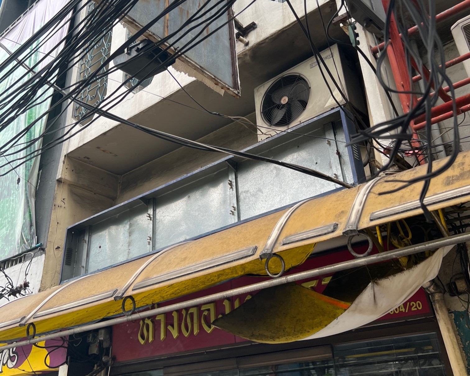 Ekkamai Shophouse For Sale Bangkok